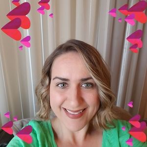 Meet your Posher, Carla